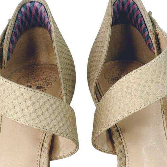 Vince Camuto Carlotte Pointed Toe Leather D'Orsay Pump High Heel Beige Cream 9.5 - Picture 8 of 8